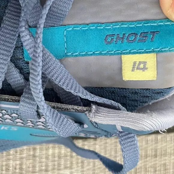 Books blue Ghost 14 running low top laced tennis shoes men’s 11 B dna loft sport