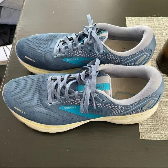 Books blue Ghost 14 running low top laced tennis shoes men’s 11 B dna loft sport