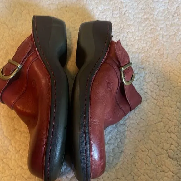 Born Avoca leather mules size 6