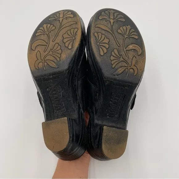 Born Leather Buckle Slip On Heeled Clogs Shoes Hand Crafted Footwear Black 9