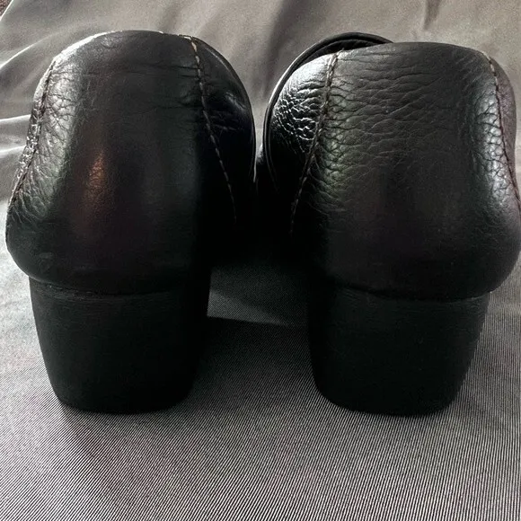 Born Women’s Clog Moccasin Block Heels Black Leather Size 7 Børn Logo