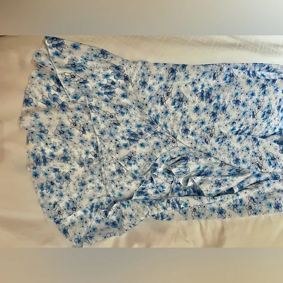 BRAND NEW BLUE FLORAL PRINT LACE UP BACK TWIST DETAIL MIDI DRESS