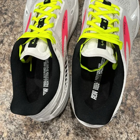 Brooks Men’s Launch 9 Neutral Running Shoes size 11