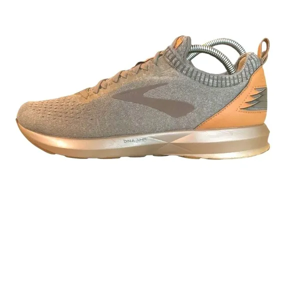Brooks Mens Levitate 2 LE Gray Tan Jog Running Shoes Lace Up Size 9.5 Running