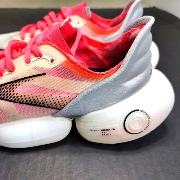 Brooks Women's Project Aurora BL Neutral Grey Coral Black Running Shoes Size 8B