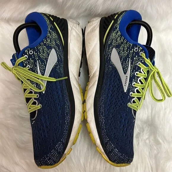Brooks Ghost 11 cushion neutral running shoes Size 10.5 B26