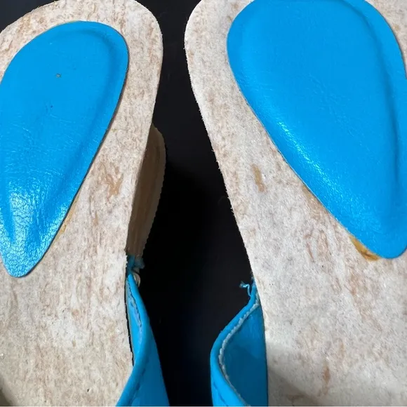 Bubblegum sandals vintage 80s 90s blue studded wedge heeled slides blue y2k