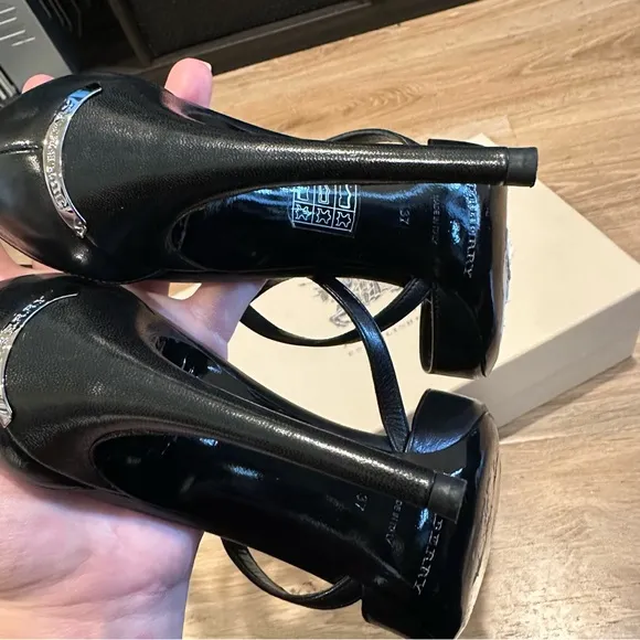 Burberry black stiletto heels size 37