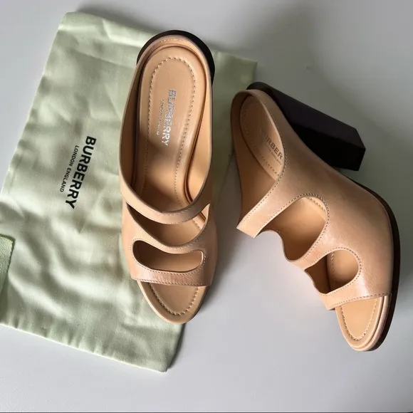 Burberry Cut-out Detail Leather Mules
