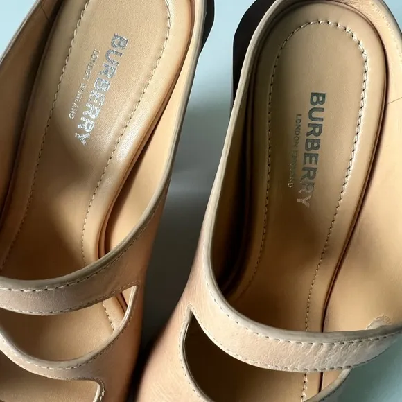 Burberry Cut-out Detail Leather Mules