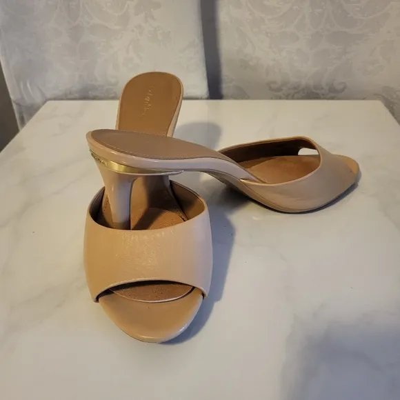 Calvin Klein Slide Sandals, Women Size 10,Color Tan, Heeled, Open toe, Casual