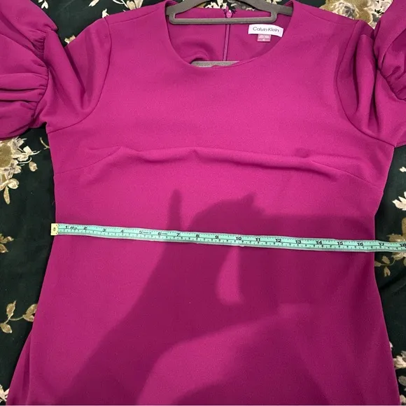 CALVIN KLEINPuff-sleeve Sheath DressIn Boysenberry Size 10 puff sleeves
