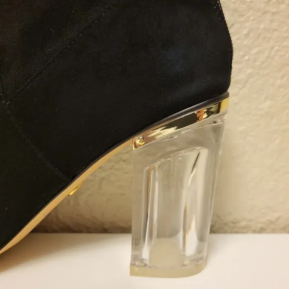 Cecelia New York Black &amp; Gold Emmie Pointed Toe Ankle Booties Size 9.5B