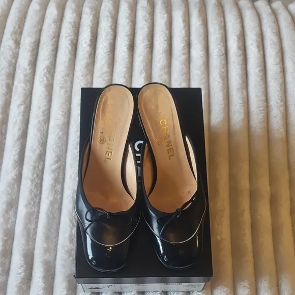 CHANEL Black Patent Leather Mules
