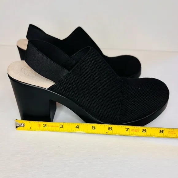 CHARLESTON SHOE CO Debi Black Platform Pumps Women's Sz 10 Block Heel Mules