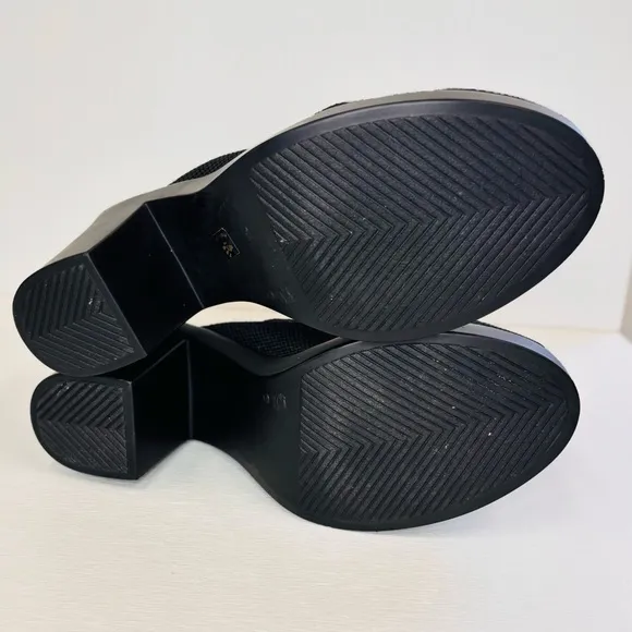 CHARLESTON SHOE CO Debi Black Platform Pumps Women's Sz 10 Block Heel Mules