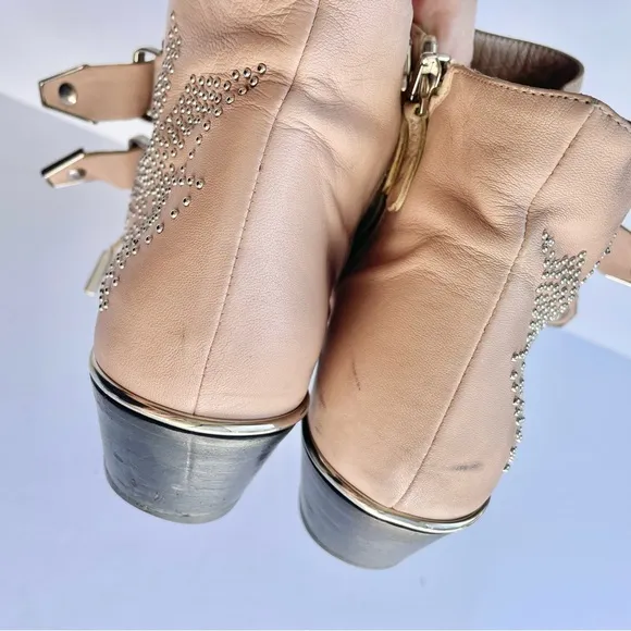 Chloe Susanna Nude Leather Ankle Bootie Size 5 Studded Grommet Buckle‎ $1395