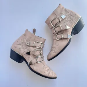 Chloe Susanna Nude Leather Ankle Bootie Size 5 Studded Grommet Buckle‎ $1395