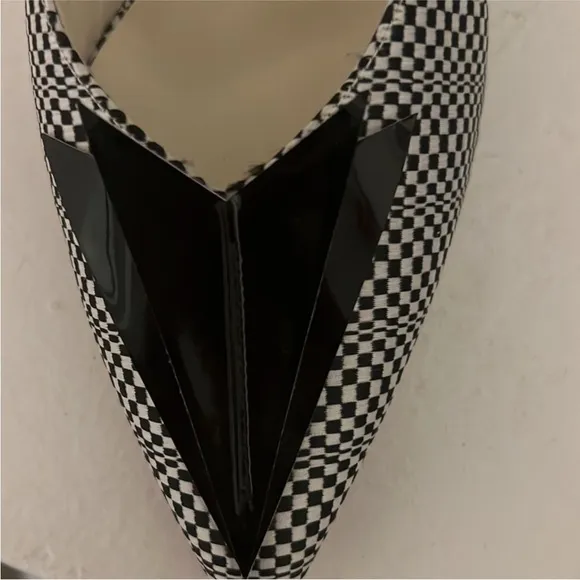 Chris Donovan Gossamer Black Houndstooth Pointed Toe Mules – Size 7.5