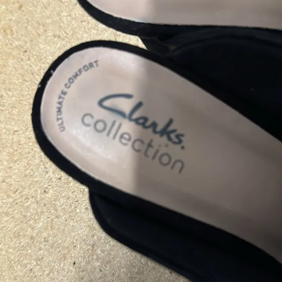 Clarks Illeana Gem Black Mules (BBT6)