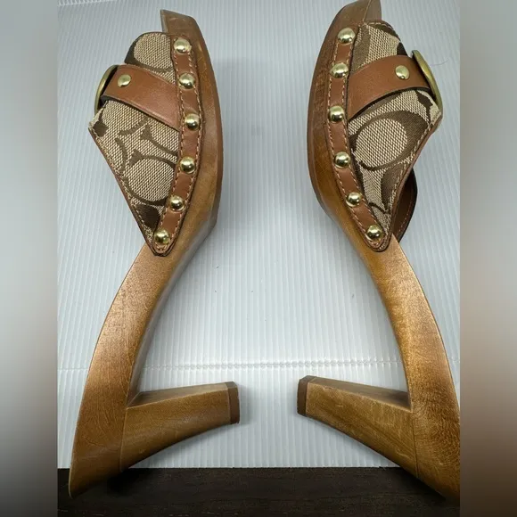Coach Addisyn Women’s Brown Open Toe Mules in size 8.5M