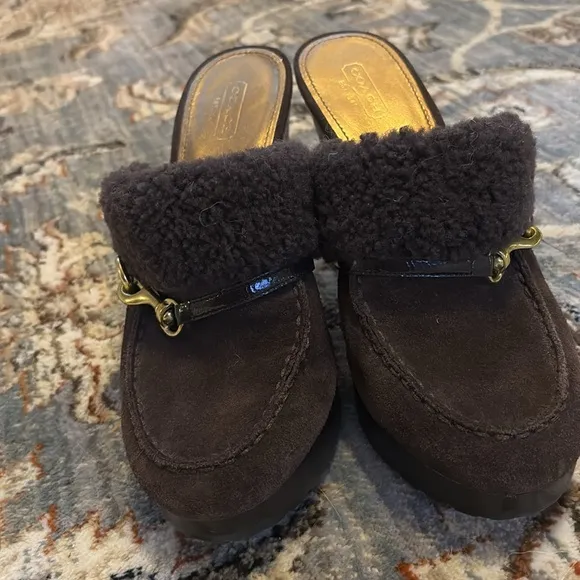 COACH Genuine Shearling leather brown gold hardware IDYLE heels clogs shoes 9