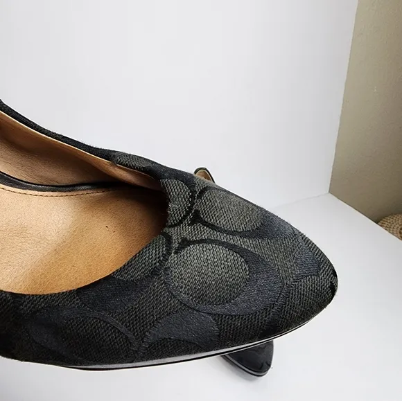 Coach Monogram Pump High Heels Women's Size 8 Black Pointed Toe Stiletto…