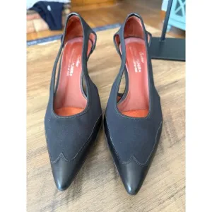 Couture Donald J. Pliner Neoprene Pointed Toe Kitten Heels