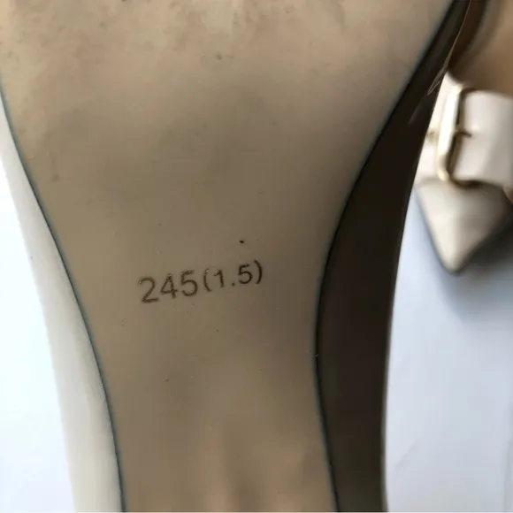 CREAM leather point toe gold buckle kitten heel shoe 8