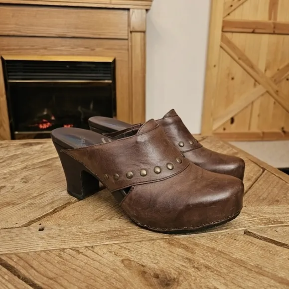 Dansko Distressed Brown Leather Copper Studded Open Back Heeled Wooden Clog