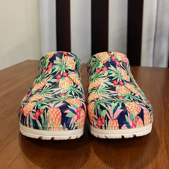 Dansko Kane Eva Pineapple Clogs Shoes Mules new Women’s Size 37 nurse garden