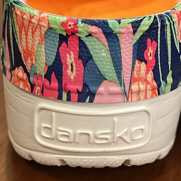Dansko Kane Eva Pineapple Clogs Shoes Mules new Women’s Size 37 nurse garden