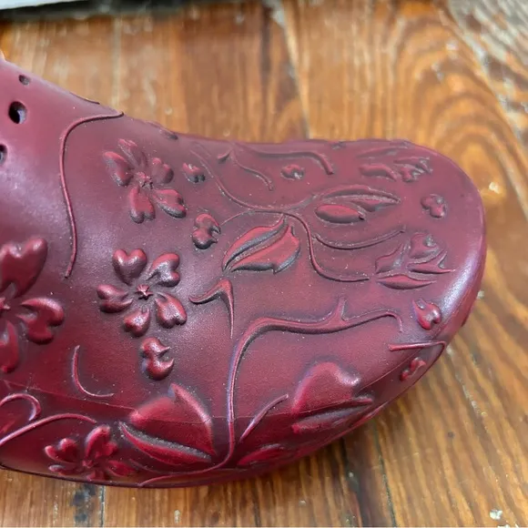 Dansko Pixie Women's Clogs In Deep Red Garden Shoes Outdoor Floral