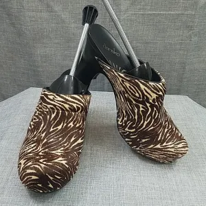 Dansko Rae Zebra Calf Hair Heeled Clogs Sz 39