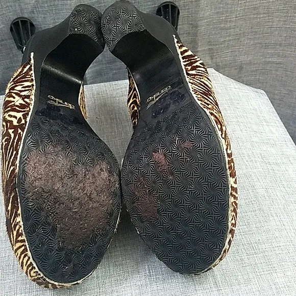 Dansko Rae Zebra Calf Hair Heeled Clogs Sz 39