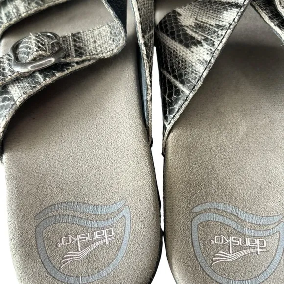 Dansko Sophie Black White Leather Snake Print Comfort Slide Sandal 8.5 / 9 EU 39