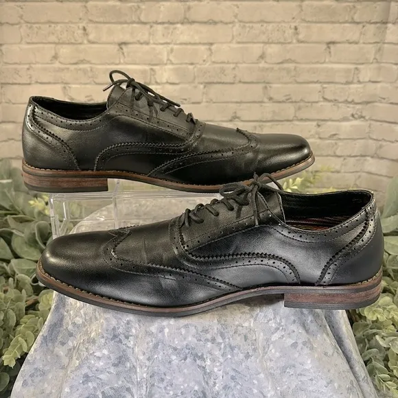 DARBY - Black Faux Leather Semi-Round Toe Wingtip Dress Oxfords Mens 10.5M🖤VGUC
