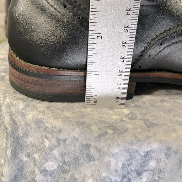 DARBY - Black Faux Leather Semi-Round Toe Wingtip Dress Oxfords Mens 10.5M🖤VGUC