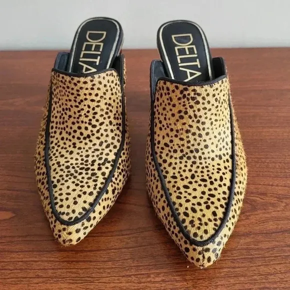 Deltan Leather Cheetah Print Dyed Calf Hair Pointed Toe Slip on Mules(6)