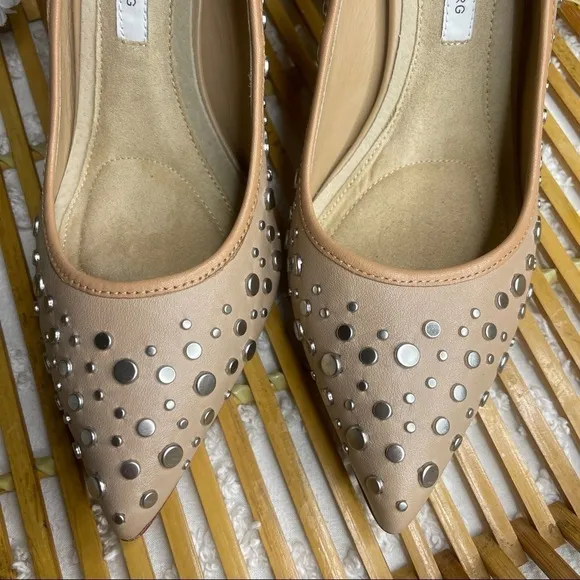 Diana Von Furstenberg Nude Silver Studded Heels sz 7.5