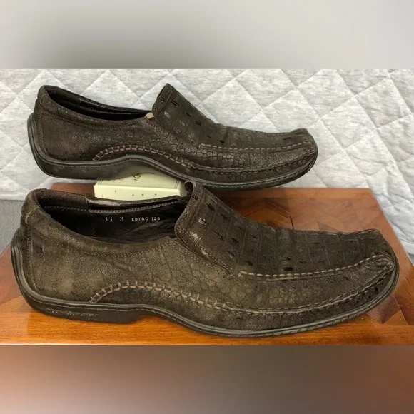 Donald J. Pliner alligator brown suede mules