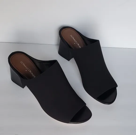 Donald J. Pliner Ellis Open Toe‎ Block Heel Mules.