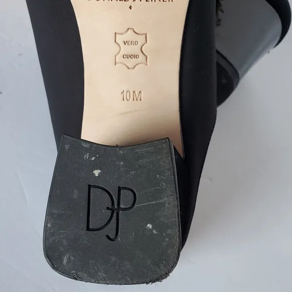 Donald J. Pliner Ellis Open Toe‎ Block Heel Mules.