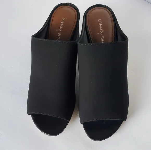 Donald J. Pliner Ellis Open Toe‎ Block Heel Mules.