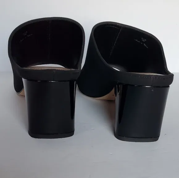Donald J. Pliner Ellis Open Toe‎ Block Heel Mules.
