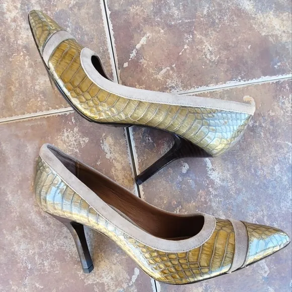 Donald J. Pliner Heels 10 Reptile Suede pumps Pointed Toe Snakeskin