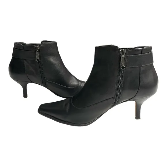 Donald J Pliner Longa Booties Black zipper Heeled AnkleBuckle Zip SZ 9M