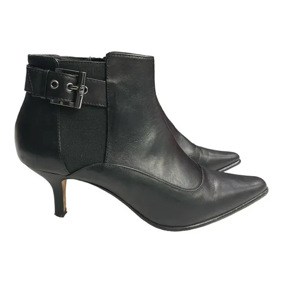 Donald J Pliner Longa Booties Black zipper Heeled AnkleBuckle Zip SZ 9M