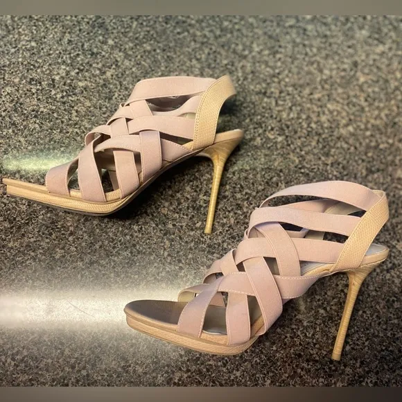 “DONALD J. PLINER” Maddie Strappy Heels