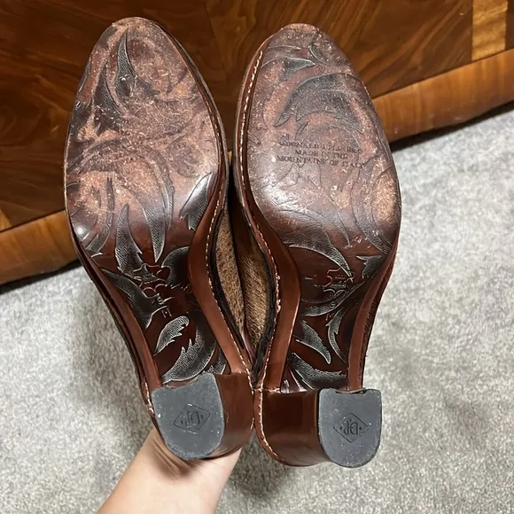 Donald J. Pliner Suede Mules Heels Slip On Brown size 9